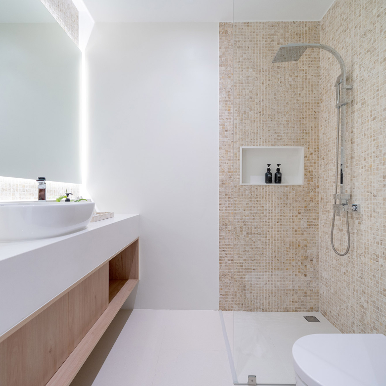 Brand New Ultra Clean & Modern 3 Bedroom Villa