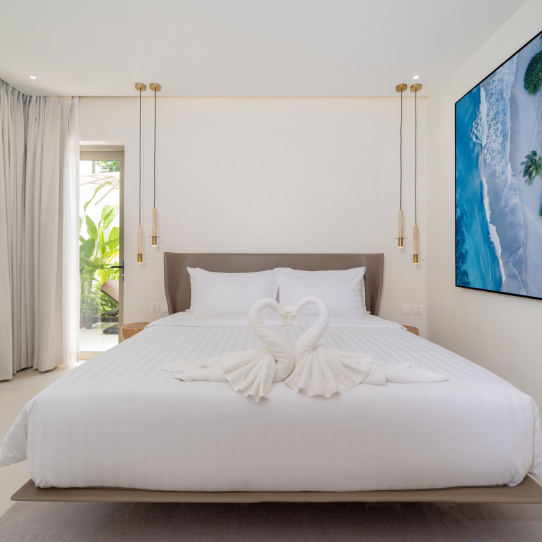 Brand New Ultra Clean & Modern 3 Bedroom Villa