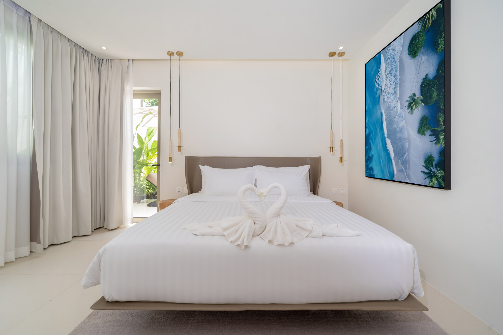 A (61) Brand New Ultra Clean & Modern 3 Bedroom Villa