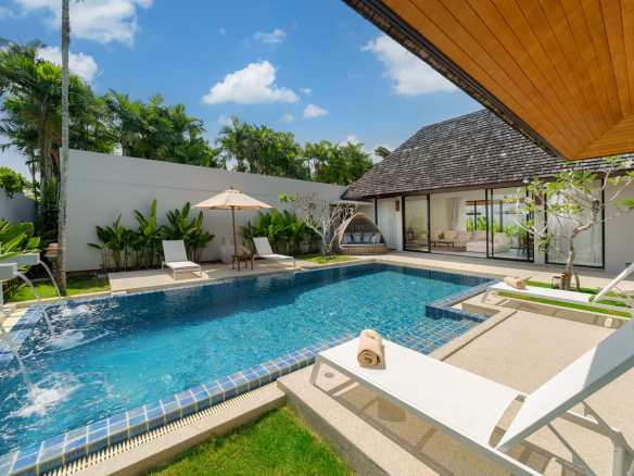 Anchan – 4 Bedroom Balinese-Style Pool Villa